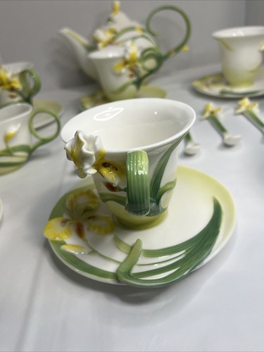 Elegant Yellow & Green Flower Design Porcelain Coffee Tea Set 23 Pieces - Picture 6 of 22