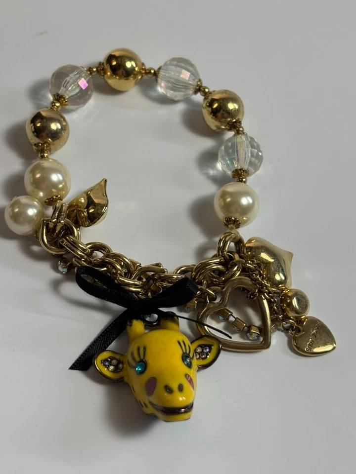 Pulsera BETSEY JOHNSON Día en el Zoo Dije con Linda Jirafa Firmada Foto 4 de 4