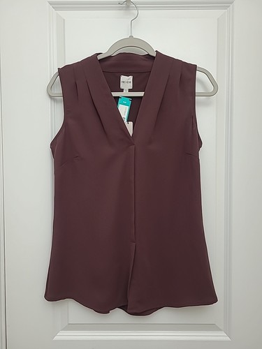 Nic + Zoe Women's Top Blouse Sz S Sleeveless V-Neck Winterberry Slit Front Hem