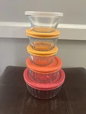 Anchor Hocking Storage Bowls With Lids Set Of 5 (2) 1 Cup (1) 2 Cup (1) 3 Cup