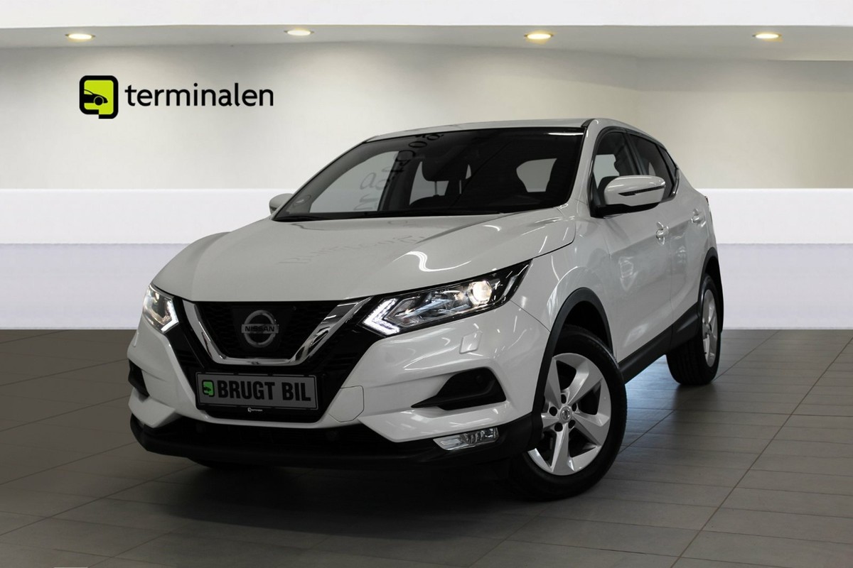B1049 nissan qashqai