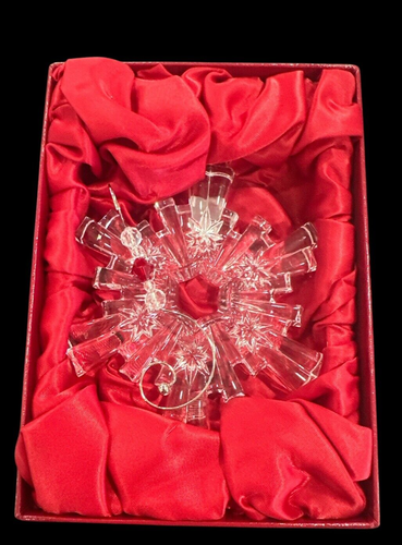 WATERFORD 2009 SNOW CRYSTALS PIERCED ORNAMENT IN BOX WITH ENHANCER - Picture 5 of 5