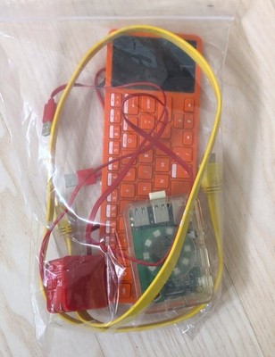 Kano Computer Kit with Raspberry Pi 3
