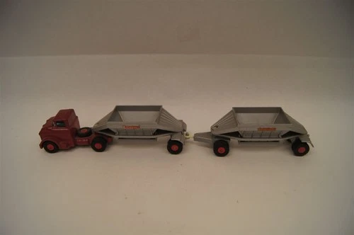 MATCHBOX LESNEY King Size K-4 Fruehauf Hopper Train 1960s Red ENGLAND