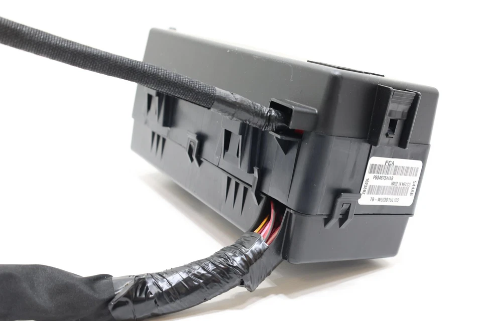 2021 - 2023 DODGE CHARGER 3.6L ENGINE FUSE JUNCTION RELAY BOX OEM 68542253AB - Image 3 of 4