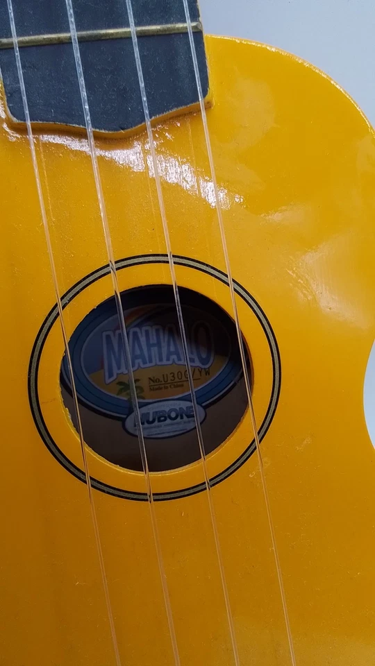 Maholo Nubone Ukulele With Mechanical Tuning Pegs - Image 2 of 4