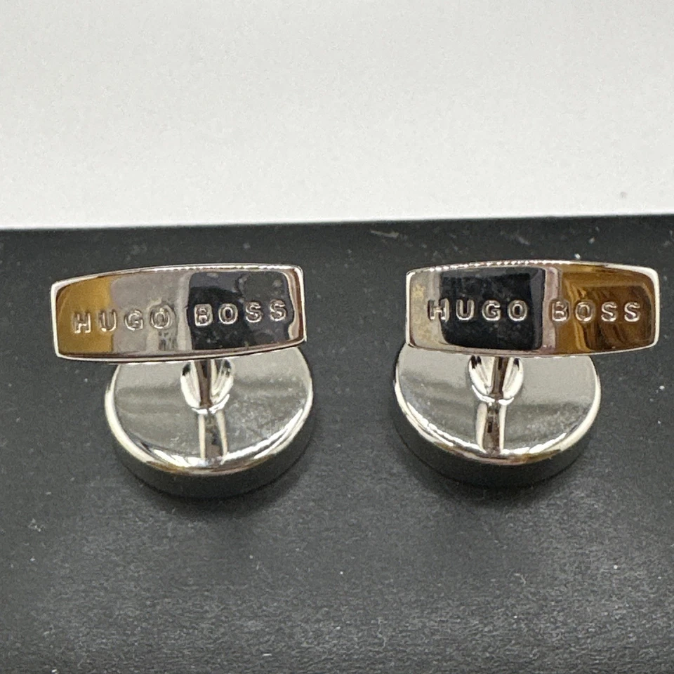 Gemelos Hugo Boss negros y plateados con caja. Foto 4 de 4