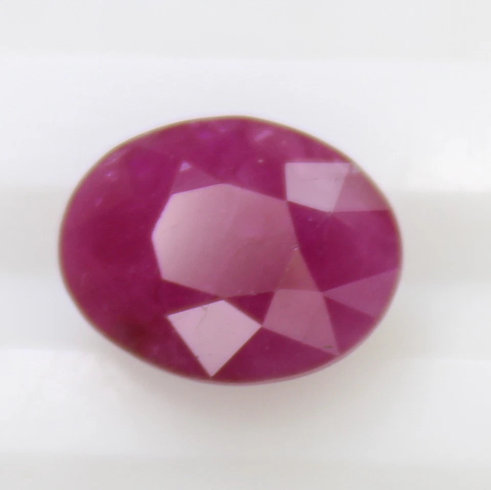 Natural Faceted Pink Ruby Piece In Oval Shape 3.90 Carats 10x7x5 mm Size - Image 4 of 4