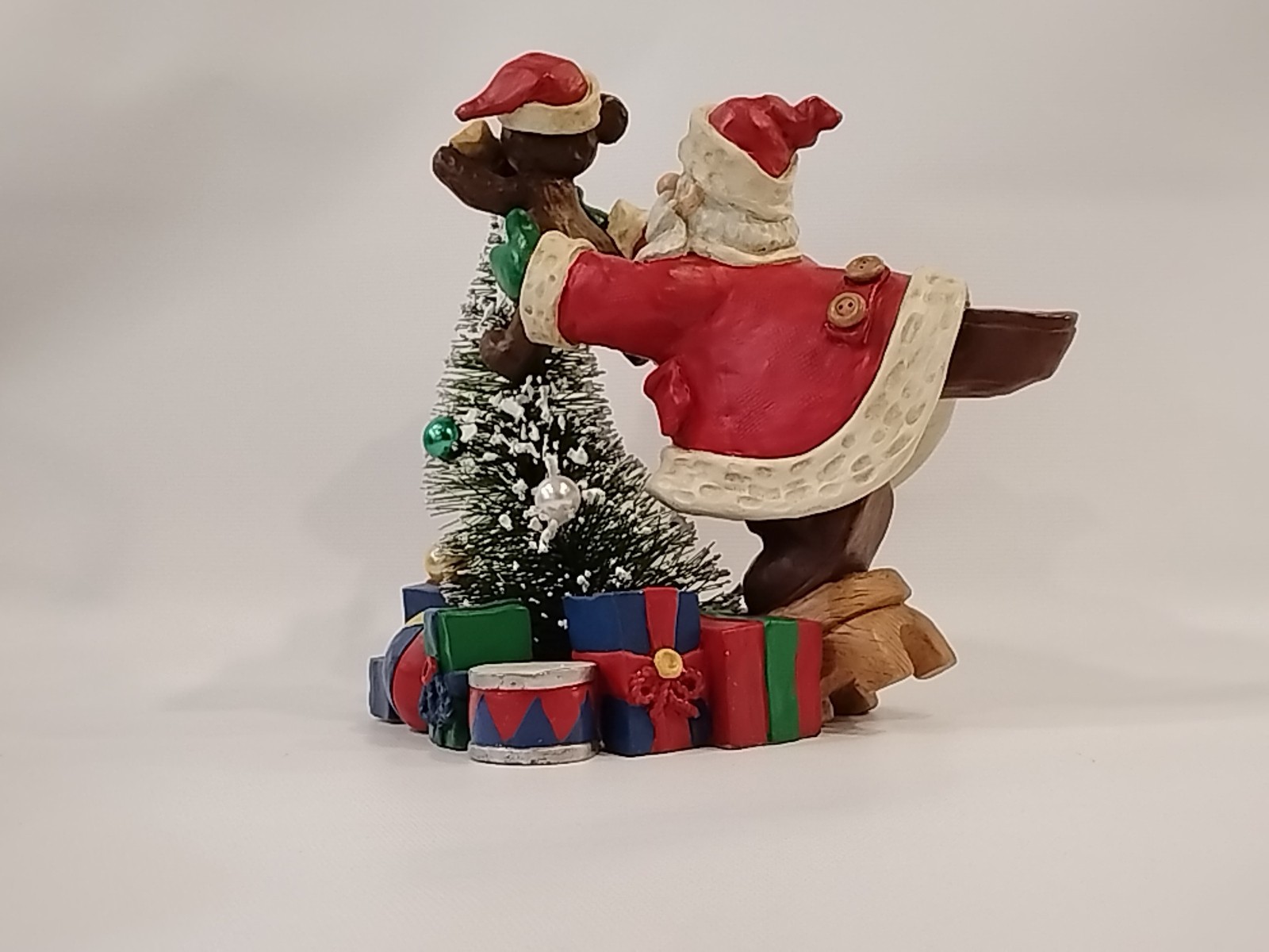 Picture 4 of 24