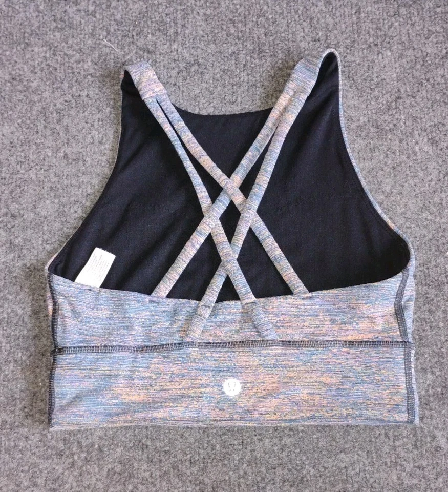 Sujetador Lululemon Energy cuello alto talla 4 tazas no incluido Foto 2 de 4