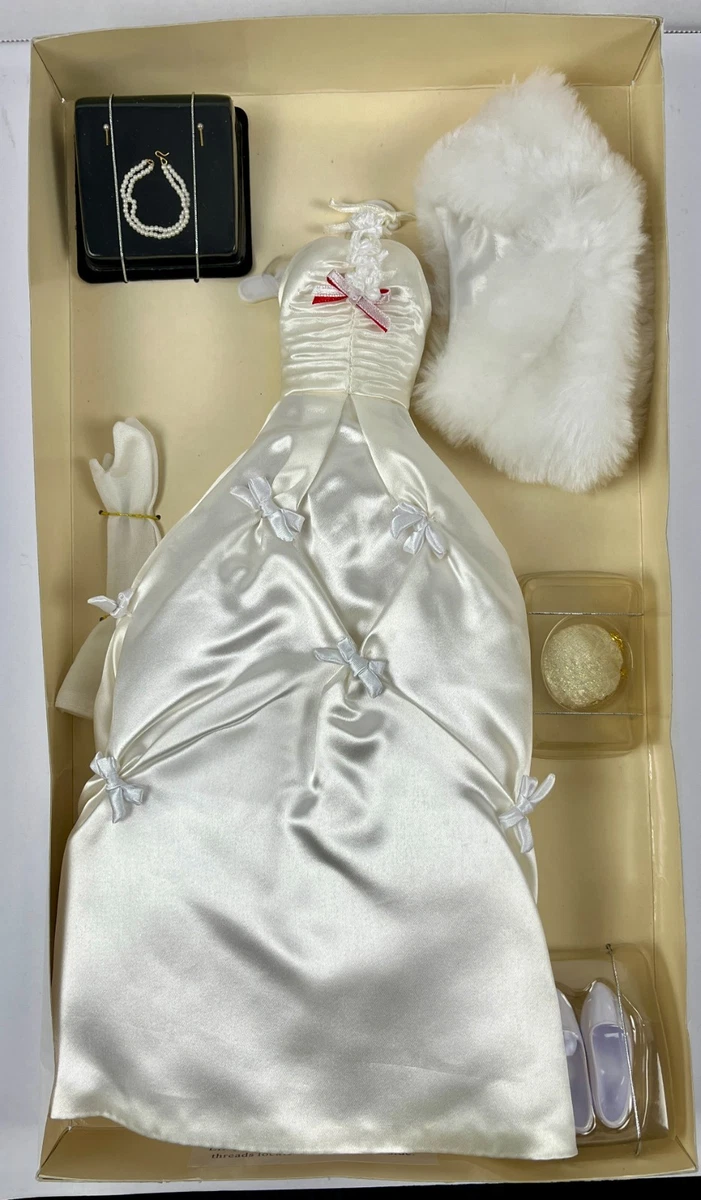 Franklin Mint Princess GRACE KELLY Doll White ENGAGEMENT OUTFIT