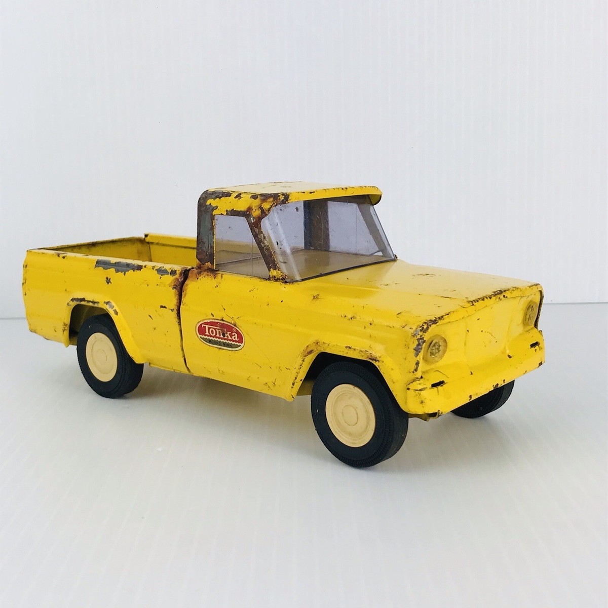 TONKA TOYS Rare 1/18 Yellow Gladiator JEEP PICK-UP TRUCK TONKA TOYS Rare 1/18 Yellow Gladiator JEEP PICK-UP TRUCK