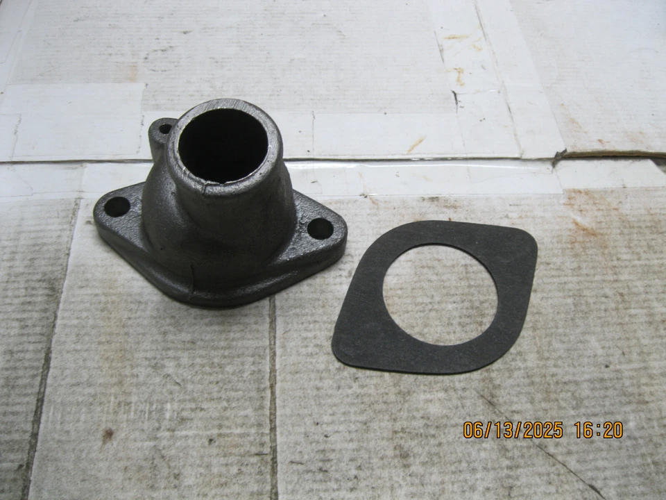 Engine Coolant Water Outlet 4 Seasons 84804 — 第 2/4 张图片