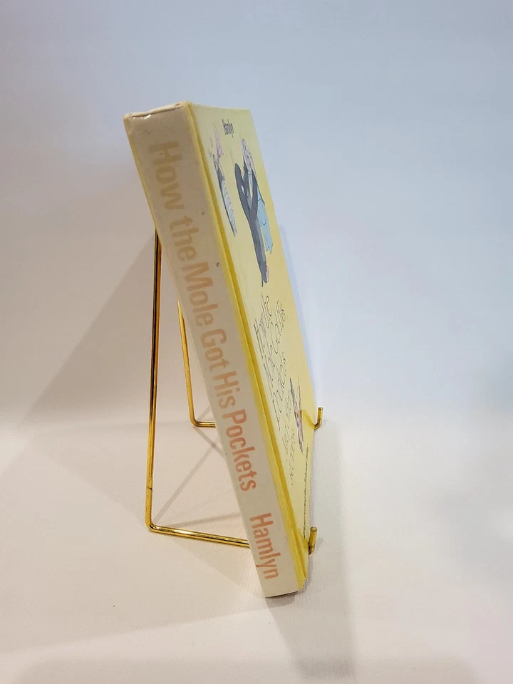 (RARE) HOW THE MOLE GOT HIS POCKETS & OTHER STORIES (HAMLYN)(C) - Image 3 of 4