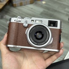 Fujifilm X100F 24.3 MP APS-C Digital Camera w/23mm f2 Lens Tested English