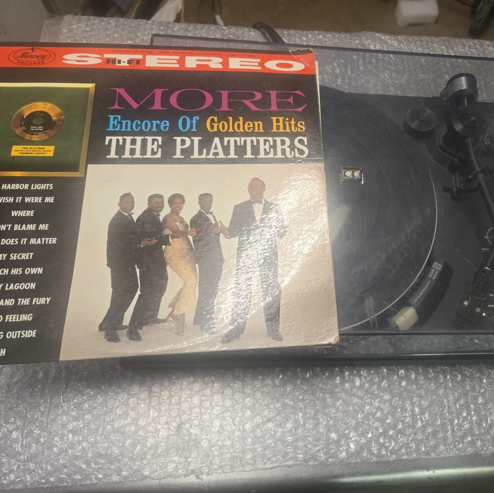 Tocadiscos Technics SL-2000 Sistema de Reproductor de Accionamiento Directo con Auriculares. Foto 3 de 4