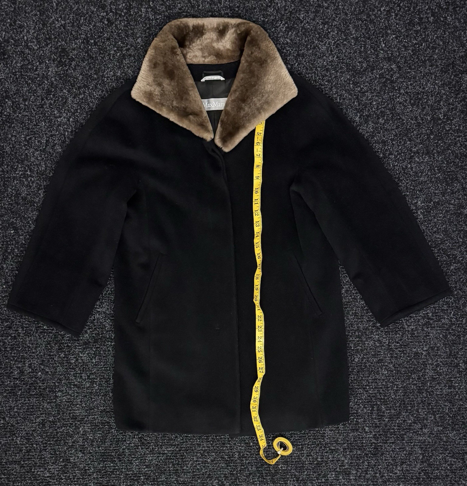 Max Mara Fur Collar Women Button Up Virgin Wool Coat Size 8