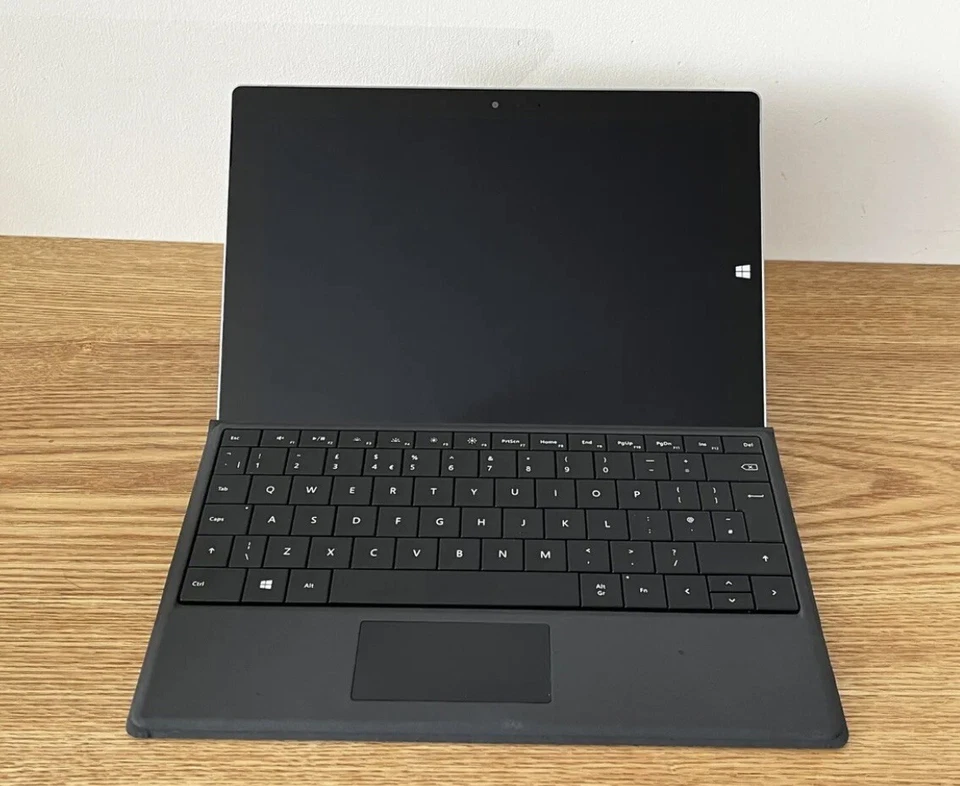 Microsoft Surface 3 Laptop/Tablet 64GB 4GB RAM Windows 10 Pro - Image 4 of 4