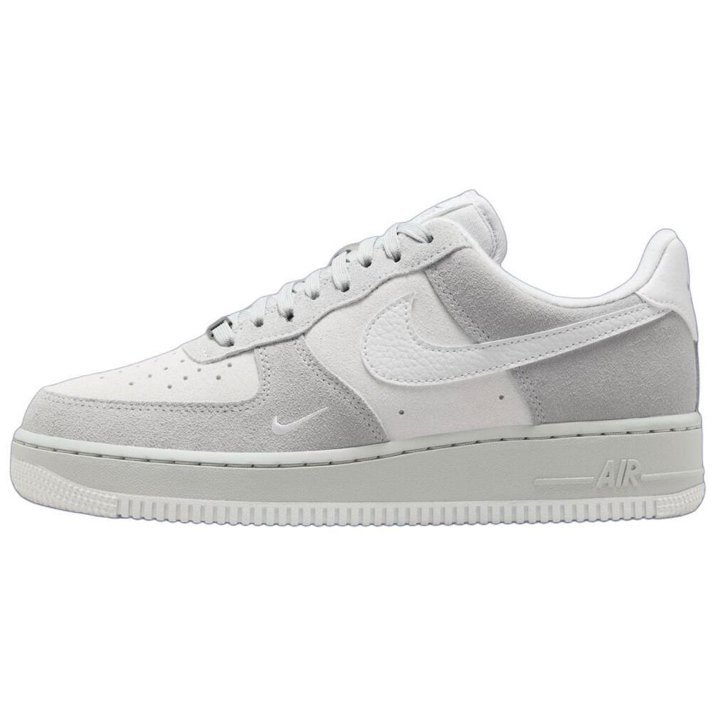 靴 Nike Air Force 1 Low Craft \"Vast Grey\" Nike Air Force 1 '07 LV8 EMB Cracked Leather 2023 - DV0787