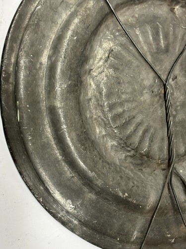  8" pewter pattern plate. - Picture 12 of 12