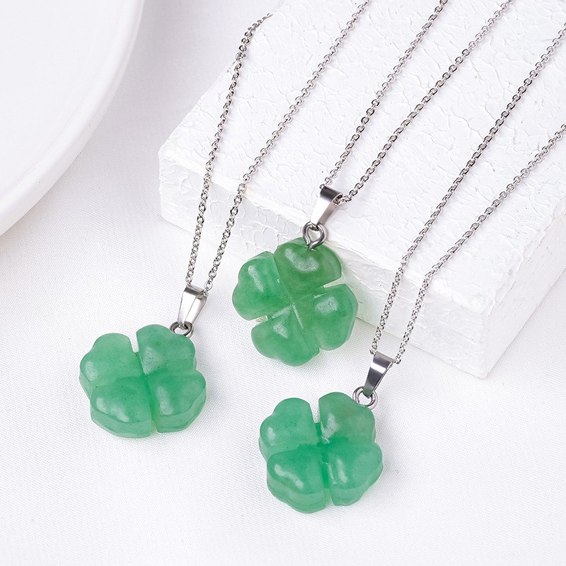 Green Aventurine Quartz Four Leaf Clover Pendant Natural Lucky Stone Necklace