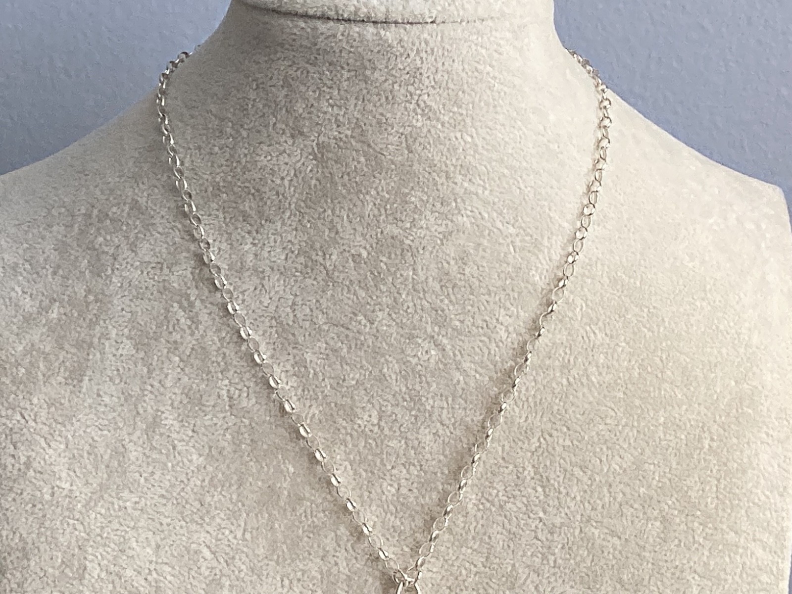 AUTHENTIC SIGNED STERLING SILVER UNIQUE OBLOG HEA… - image 8