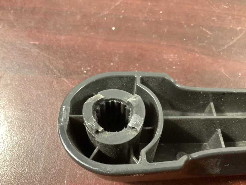 Manija interior de puerta corredera Honda Odyssey 2018-2022 72620-THR-A01 OEM. Foto 3 de 4