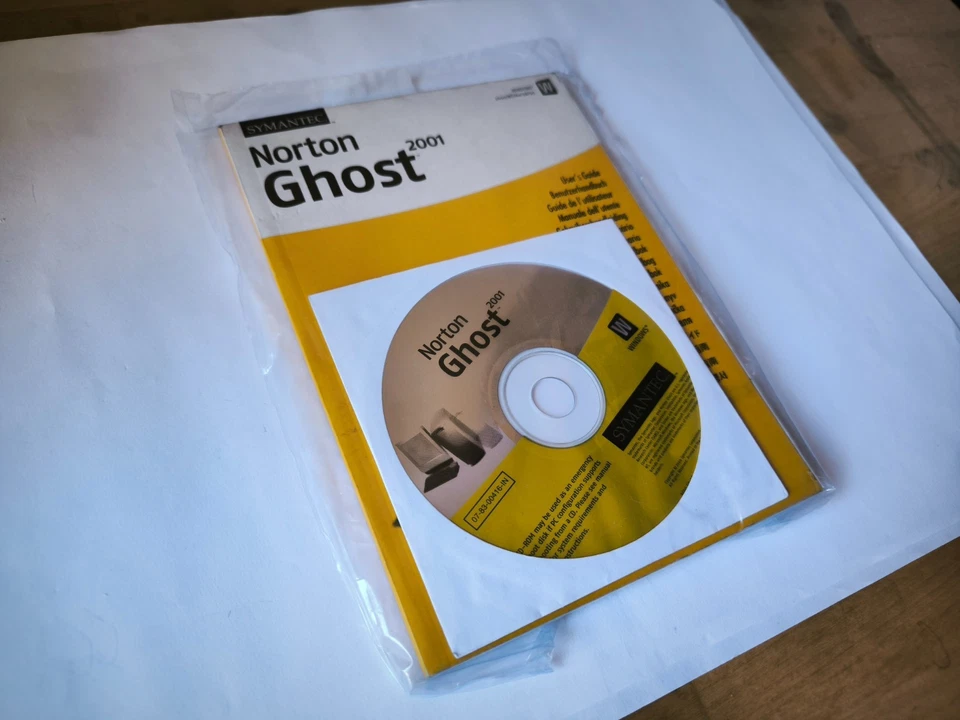 💿 Norton Ghost 2001 - original CD-ROM with manual - Immagine 3 di 4