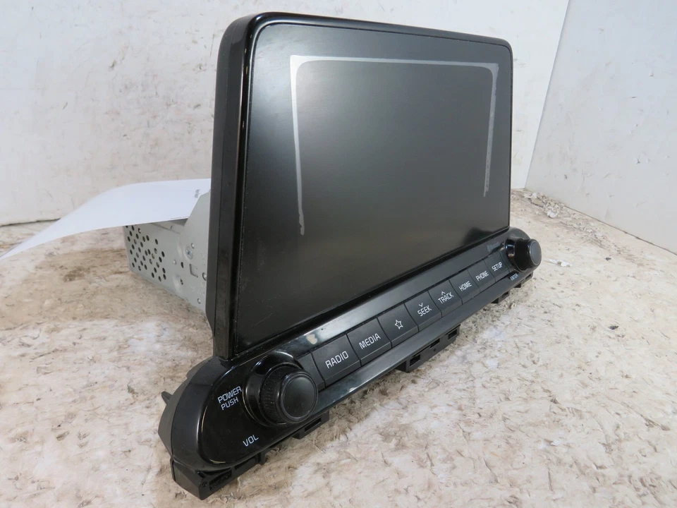 Receptor multimedia de radio Kia Forte 19 20 21 pantalla de 8" Bluetooth Canadá OEM LKQ Foto 2 de 4