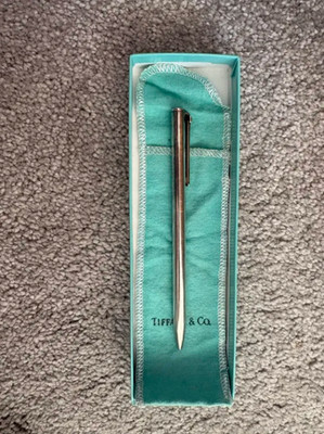 Tiffany & Co Sterling Silber 'T' Kugelschreiber Neu in Box mit allen Komponenten