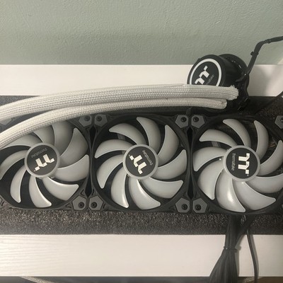 Thermaltake AIO AM4 PC part