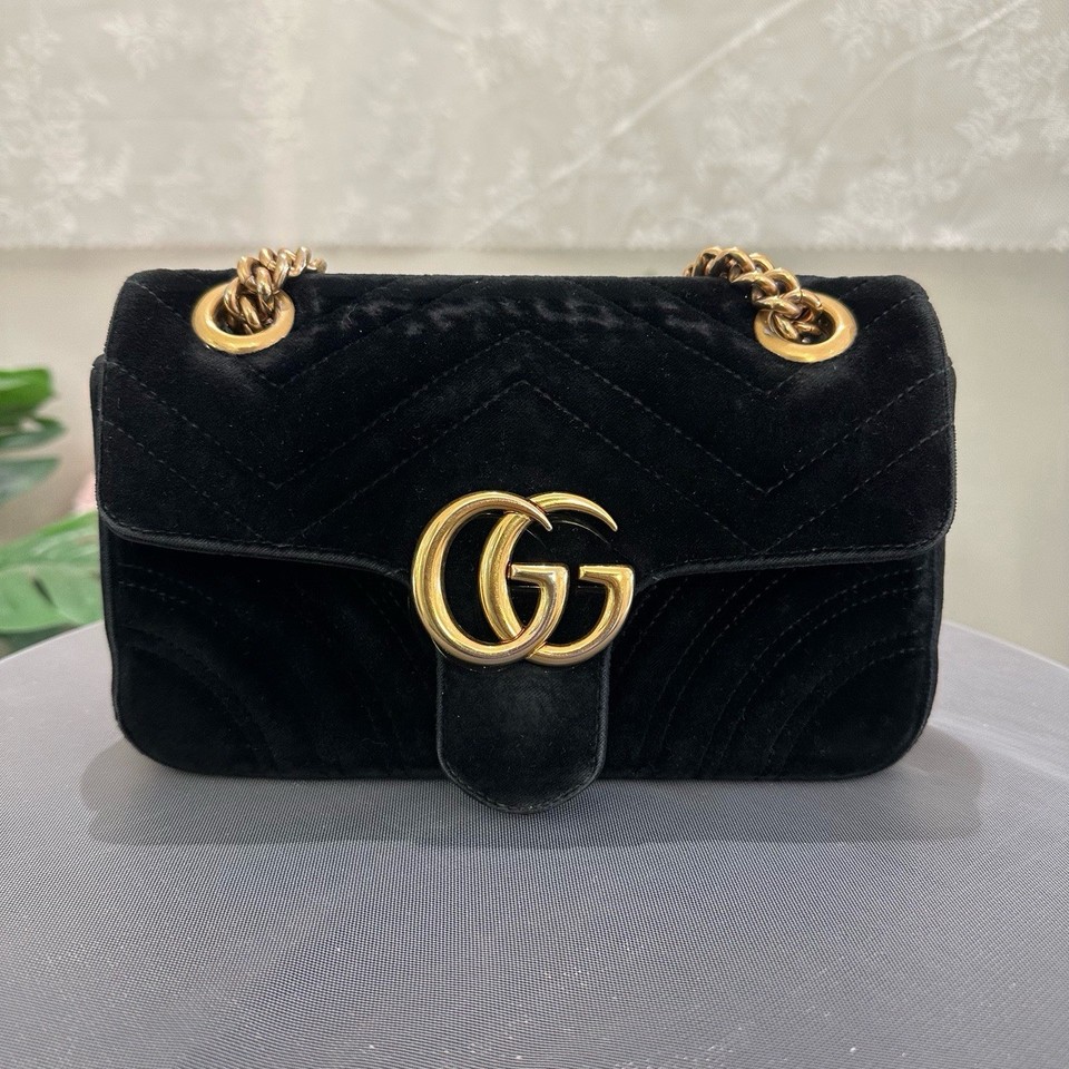 # Authentic Gucci Marmont Handbag – Black Velvet with Gold-Tone GG Hardware 22cm