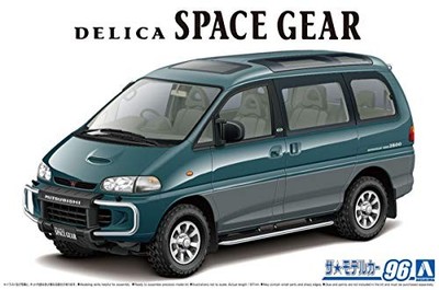 AOSHIMA The Model Car 96 Mitsubishi PE8W DELICA Space Gear 1996 1:24 Model Kit