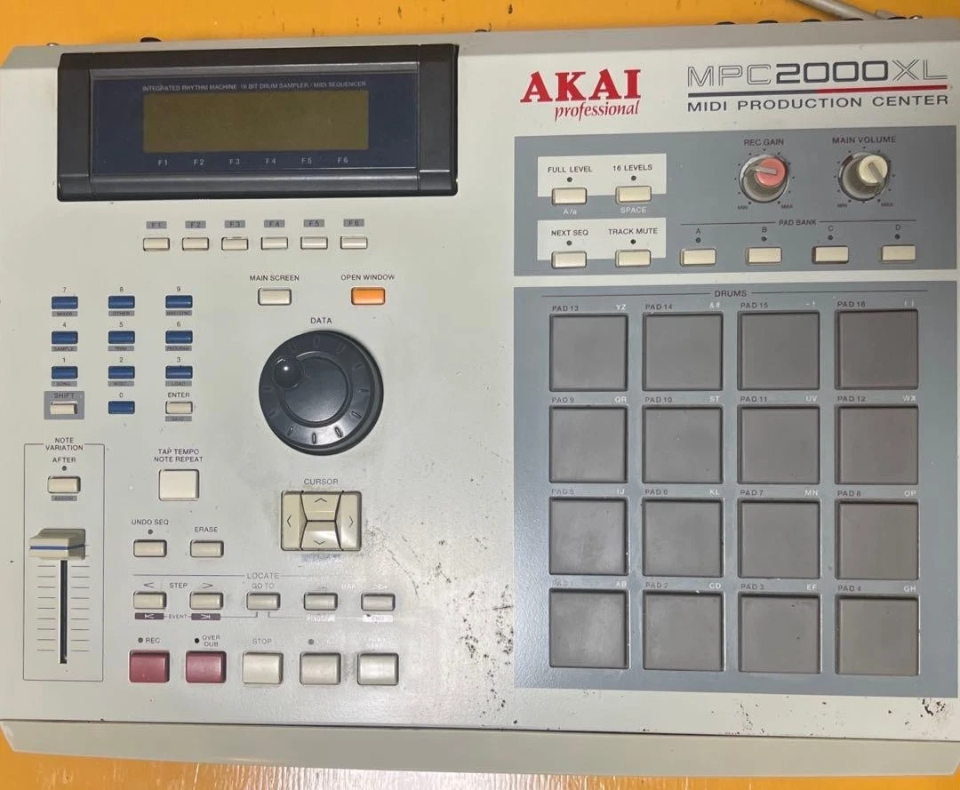 Preços baixos em AKAI MPC 2000 XL | eBay