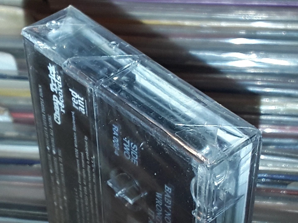 RARE ORIGINAL CHEAP TRICK SELF TITLED FACTORY SEALED WITH HYPE STICKER RA002-4 - Image 4 of 4