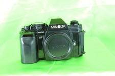 Minolta 9000 AF Analog Kamera Set + 4 Objekti...