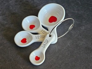 Williams Sonoma Ceramic Heart Measuring Spoon Set