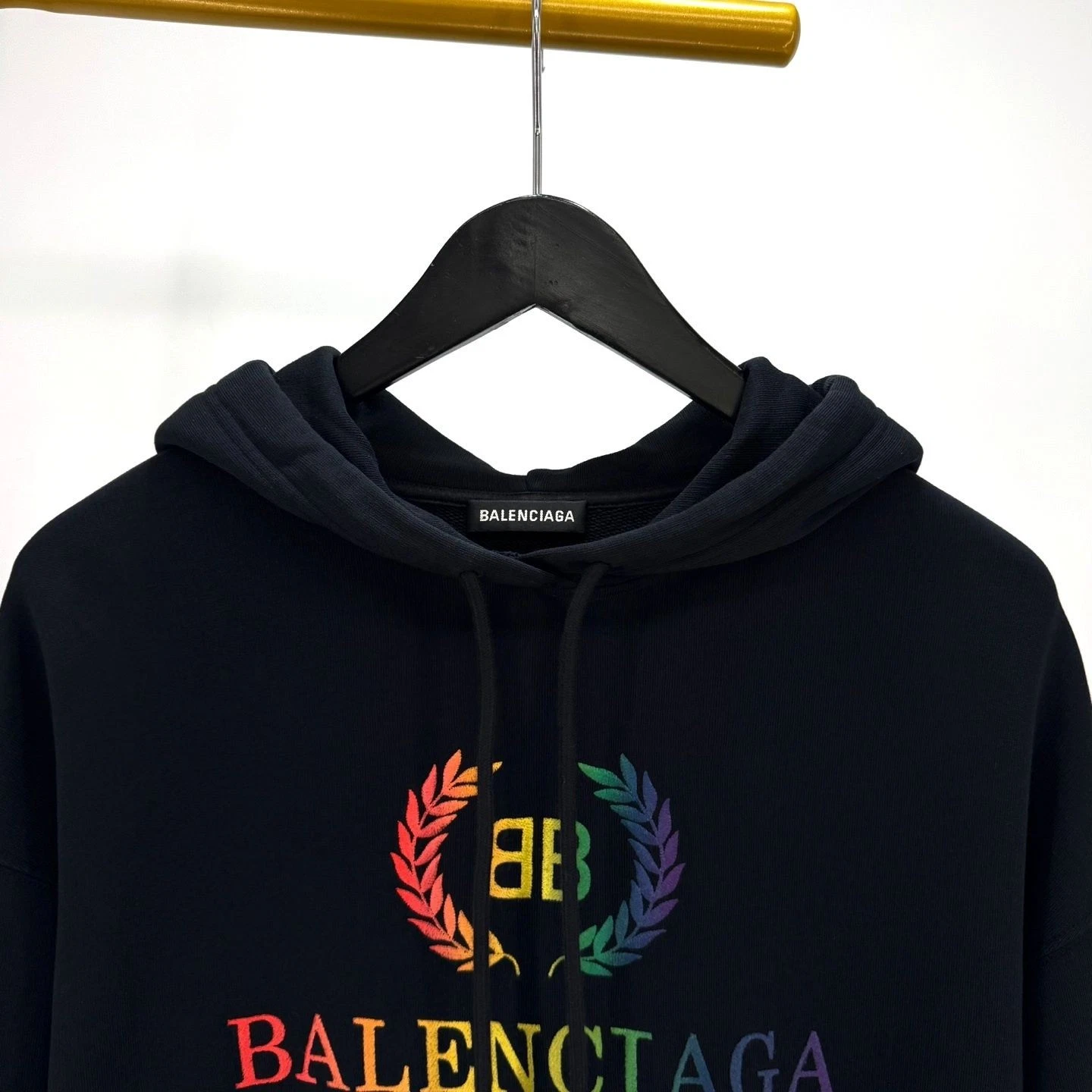 Balenciaga Laurel Rainbow felpa con cappuccio oversize nera 124453352