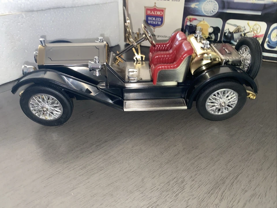 Vintage 60s Waco 10" 1913 STUTZ BEARCAT Transistor Radio Made in Japan - Image 4 of 4