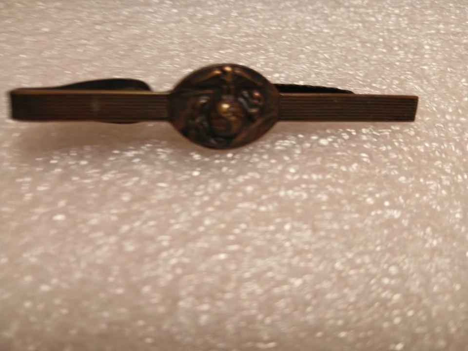 Vintage Lot of WWI and WWII Military Uniform Buttons 60-piece collection! - Image 4 of 4