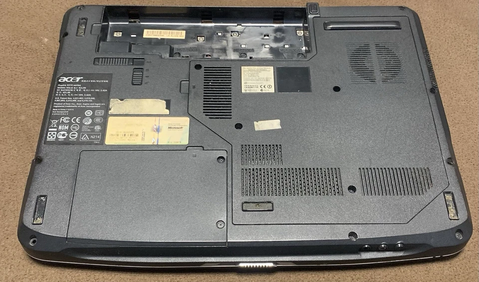 Acer Aspire 5315 ICL50  Intel Pentium Dual Core T3200 2GB RAM Ohne HDD Ohne Akku - Bild 4 von 4