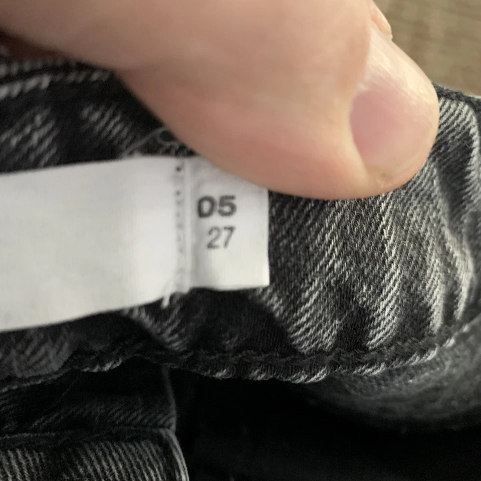 Pantalones Cortos Vaqueros Garage Juniors 5/27 Años 80 Mamá Jeans Negro Lavado Claro Puños Tiro Alto Foto 4 de 4