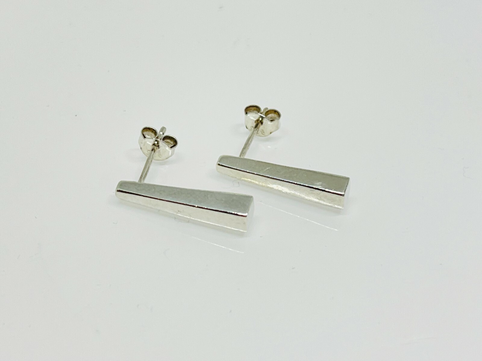 Gorgeous Solid Artistic Design Stud Earrings 925 … - image 11