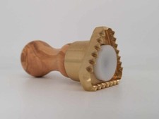 Cutterstamp triangular made of brass with olive wood handle- 52 x 52 x 52 mm