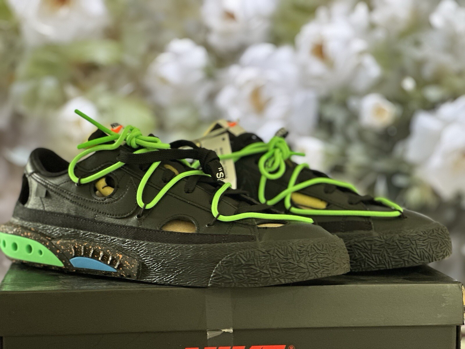 OFF WHITE X NIKE Taglia UK 10 Blazer Nike basso x bianco sporco nero