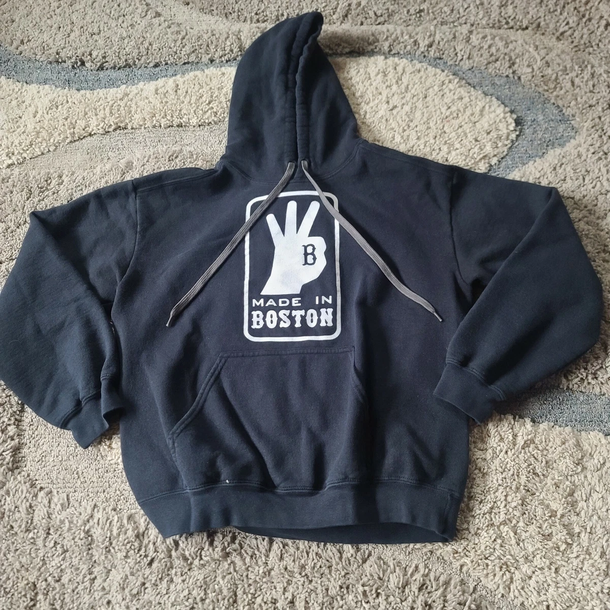 Gildan black online pullover hoodie