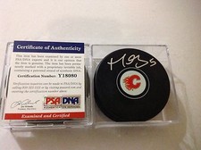 Mark Giordano Signed Calgary Flames Hockey Puck PSA DNA COA Autographed a