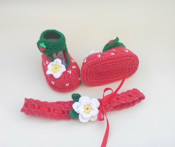 Strawberry costume baby girl, hand kntted dress booties headband red image 7