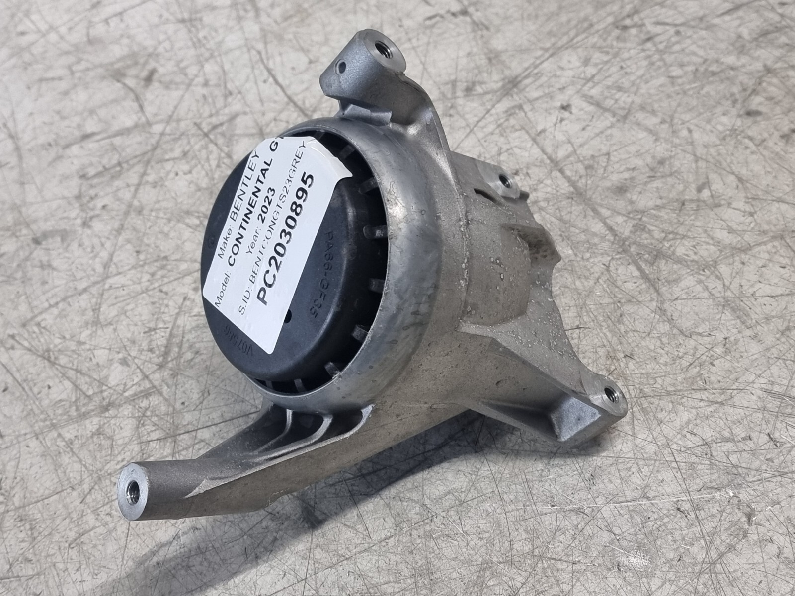 BENTLEY CONTINENTAL GT S V8 MK3 2019-2024 ENGINE MOUNTING LEFT 