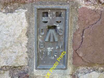 Foto 6x4 Ordnance Survey Flush Bracket 11182 Llandybie This can be found c2015